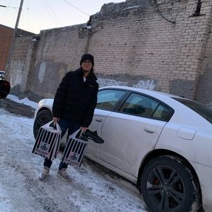 Meet your Posher, Jedd